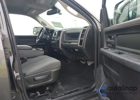 2018 Ram 2500 Tradesman 4X4 6'4 Box z USA, uszkodzony, nr VIN 3C6UR5CL0JG368855